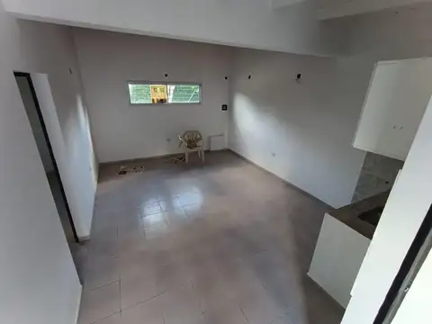 Depto Tipo Casa 3 ambientes con 1 baño