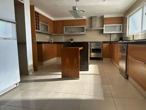 Departamento en Venta de 4 dormitorios