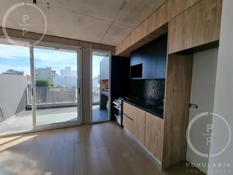 Venta 2 ambientes en Chacarita. Con parrilla.