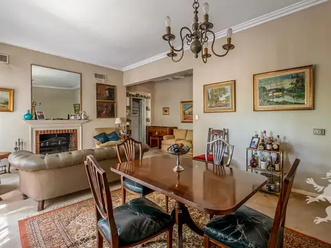 Depto Tipo Casa en Venta con 1 cocheras
