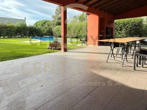 Casa en Alquiler de 3 dormitorios