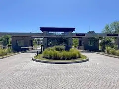 Terreno en Venta 40  mts Fondo