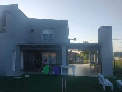 Av.Martin Fierro y El Aparcero