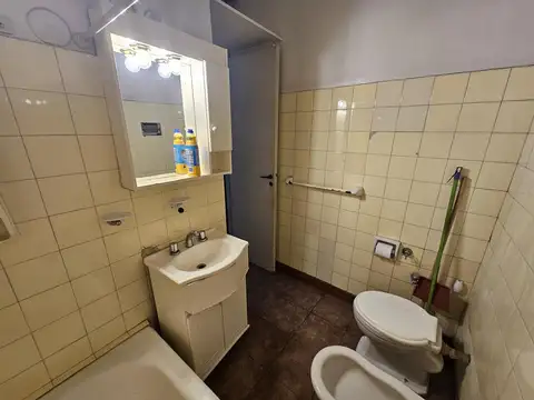 Departamento 2 ambientes a reciclar en Caballito