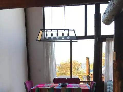 Casa en venta - 3 Dormitorios 2 Baños - Cocheras - 335Mts2 - Quilmes