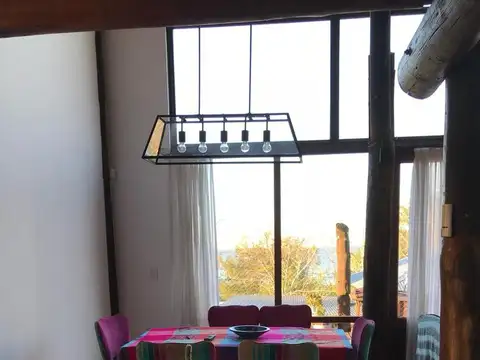 Casa en venta - 3 Dormitorios 2 Baños - Cocheras - 335Mts2 - Quilmes