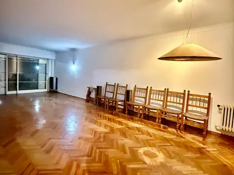 Corrientes 900, Piso pb