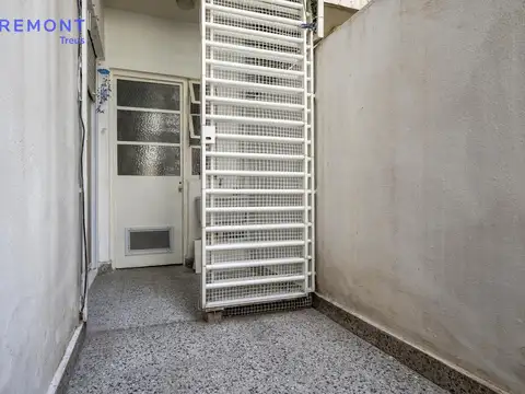  RESERVADO  Rojas 200 Departamento 2 Ambientes Patio Caballito