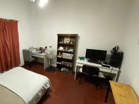 Casa 4 ambientes con 1 baño