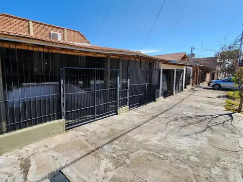 Casa en Venta en Barrio Municipal, Las Heras, Mendoza, Argentina