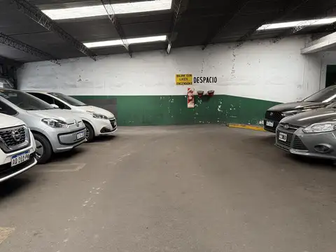 COCHERA FIJA 9 M²  LAS CAÑITAS VENTA SEGURIDAD 24 HS EXCELENTE ACCESO