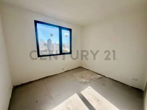 Brandsen 5300, Piso 0
