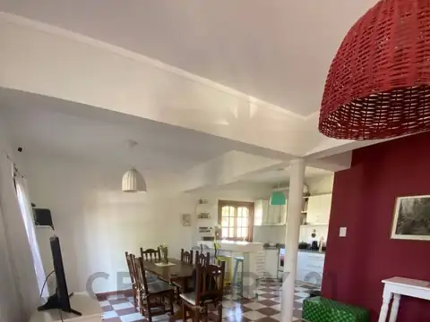 Casa 5 ambientes con 1 baño