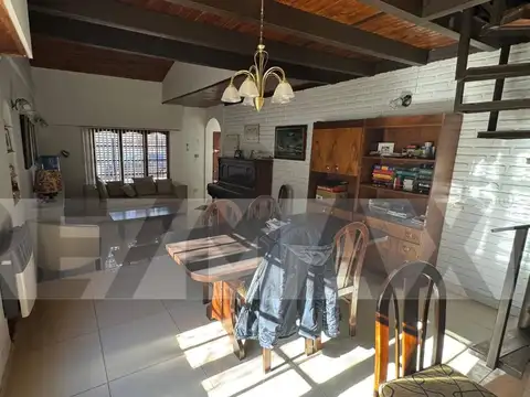 Casa en Venta en General Roca, USD 170.000