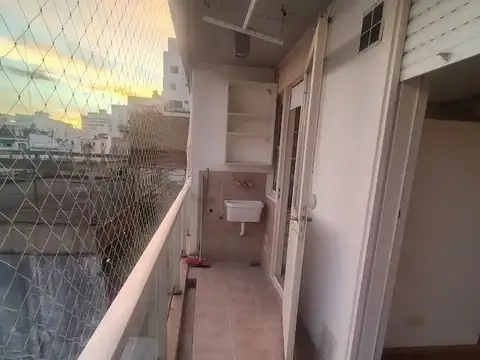 Av Independencia 700 San Telmo 1amb c/coch U$105.000