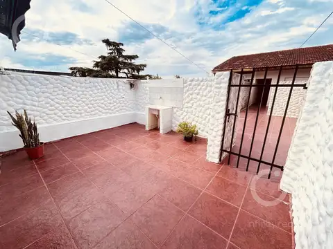 Depto Tipo Casa 2 ambientes con 1 baño