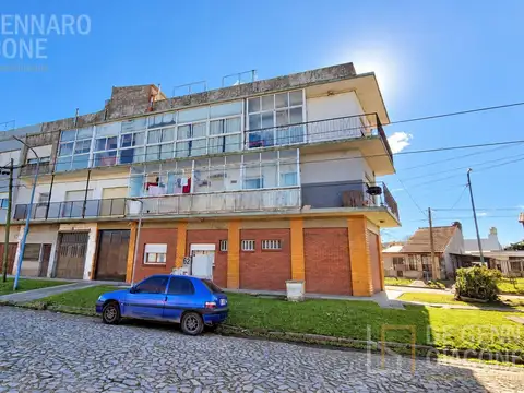 Depto Tipo Casa en Venta de 4 ambientes