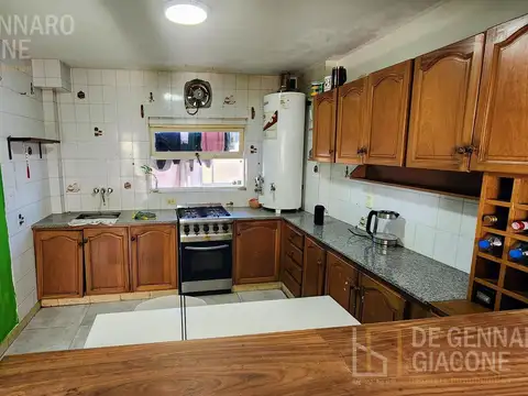 Depto Tipo Casa en Venta con 2 cocheras