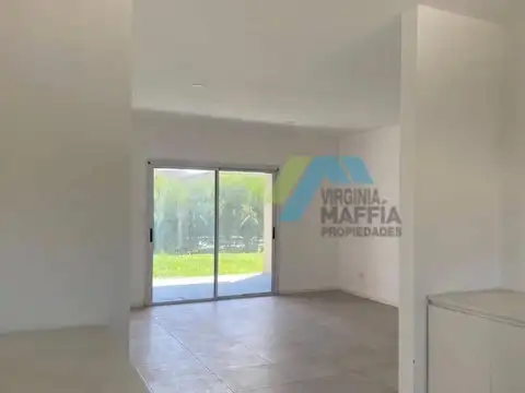 Casa en Alquiler de 3 dormitorios