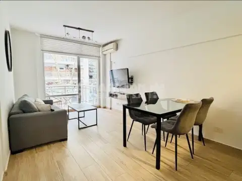 LAFINUR 3000, Piso 5