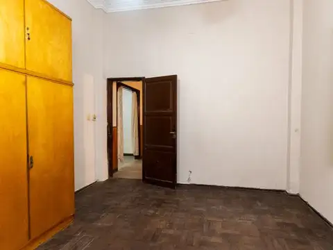 Casa de 3 dormitorios con patio. Apta crédito