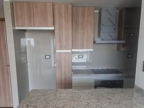 Departamento en Alquiler con 1 cocheras