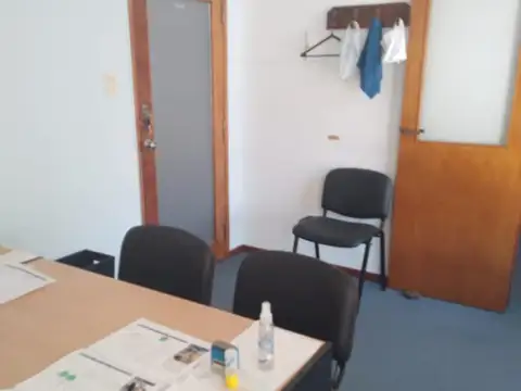 Oficina en Venta 70 años