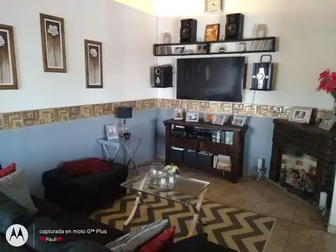 PH de 2 amb 1er Piso por escalera con balcón y terraza 