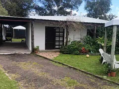 Casa en venta c/ cochera en Laguna Del Sauce
