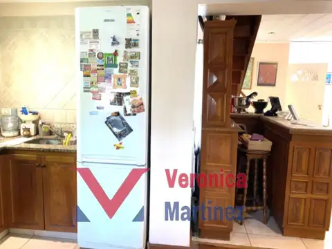 Casa en Alquiler con 2 cocheras
