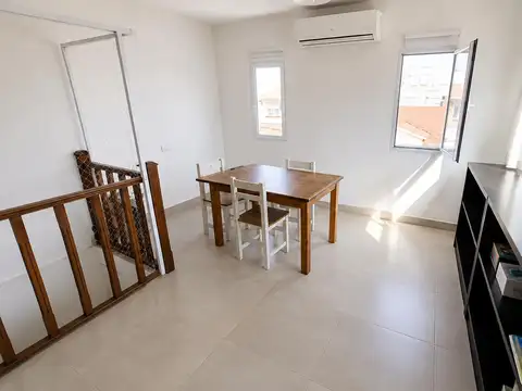 Depto Tipo Casa en Venta en Olivos Maipú/Uzal, USD 125.000