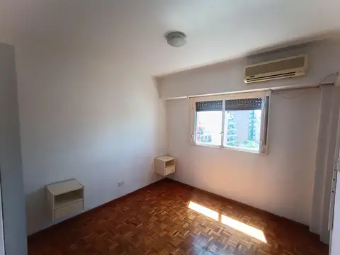 EXCEL DEPTO DE 2 AMB AL FRENTE EN CABALLITO MUY BUEN ESTADO Y UBICACION