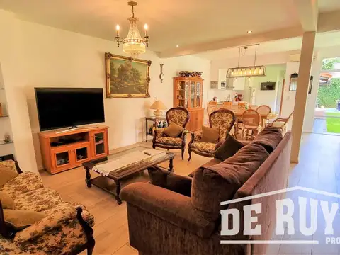 Casa en Venta en Quilmes Oeste, USD 208.000