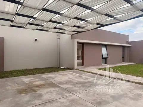 CASA EN VENTA ZONA SUR 