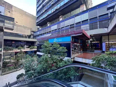 Locales comercial en Galería Jardín