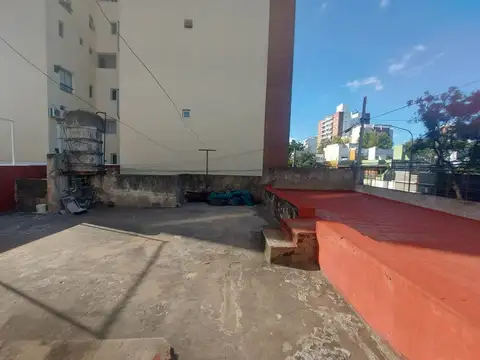 Casa 5 ambientes con 1 baño