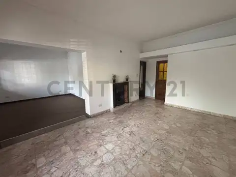 Besares 2100, Piso 0