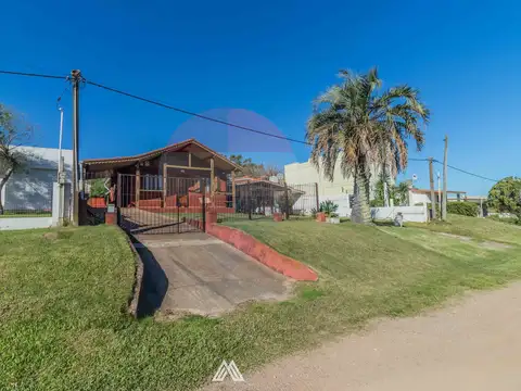Venta casa 3 dormitorios jardín Cuchilla Alta