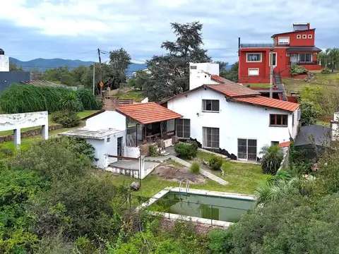 Casa en Venta con 1 cochera