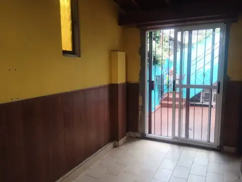 Depto Tipo Casa 3 ambientes con 1 baño