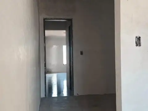Venta Departamento 2 ambientes con patio en pozo
