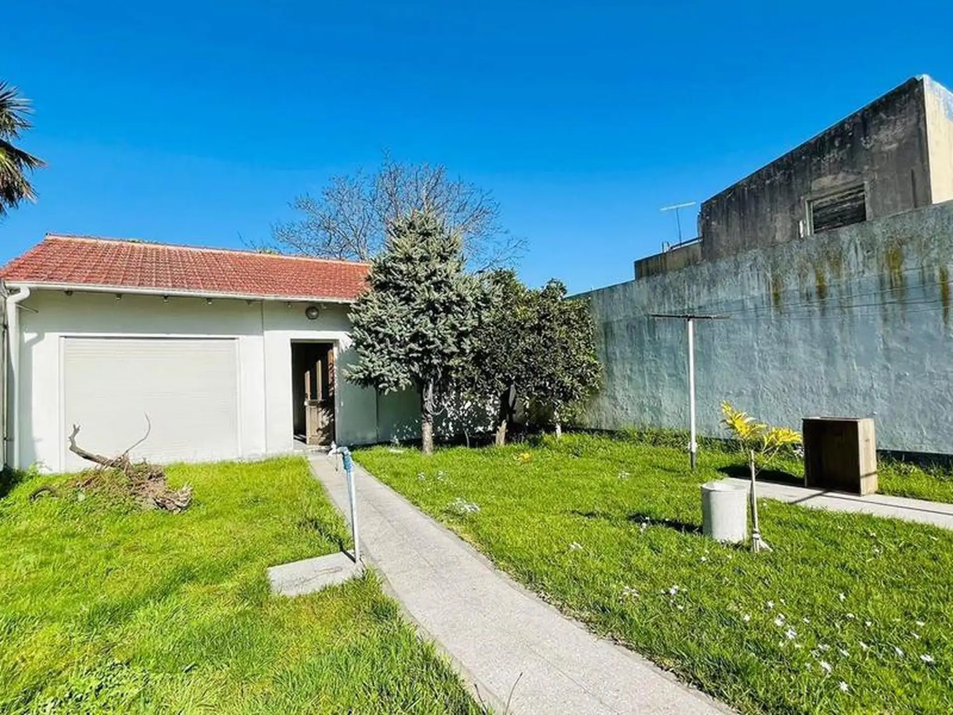 CASA DE 3 AMBIENTES A RECICLAR