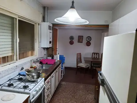 Casa 3 ambientes con 2 baños