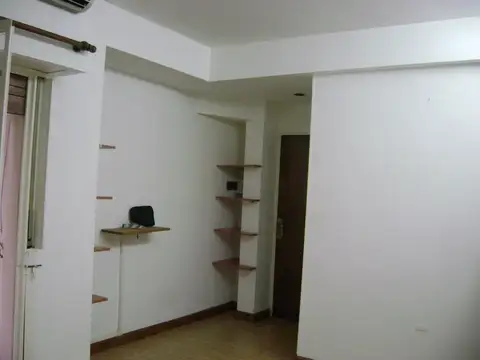 F Bilbao 1800, Piso PB