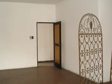 CASA  3 AMBIENTES EN PA - CON LOCAL Y GALPON- INVERSOR  3 ALQUILERES - OPORTUNIDADDD 