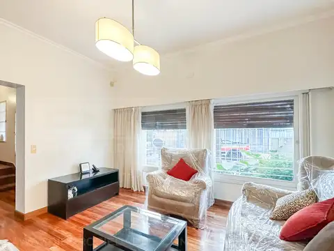 Casa 6 ambientes con 1 baño