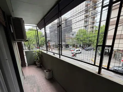 Departamento 5 ambientes con 2 baños