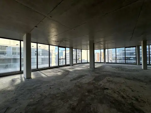 Venta Oficina frente en Libertador Belgrano