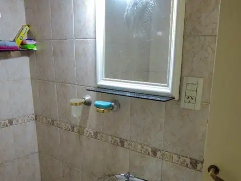 Depto Tipo Casa en Venta con 1 cocheras