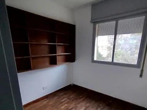 Departamento 4 ambientes con 1 baño